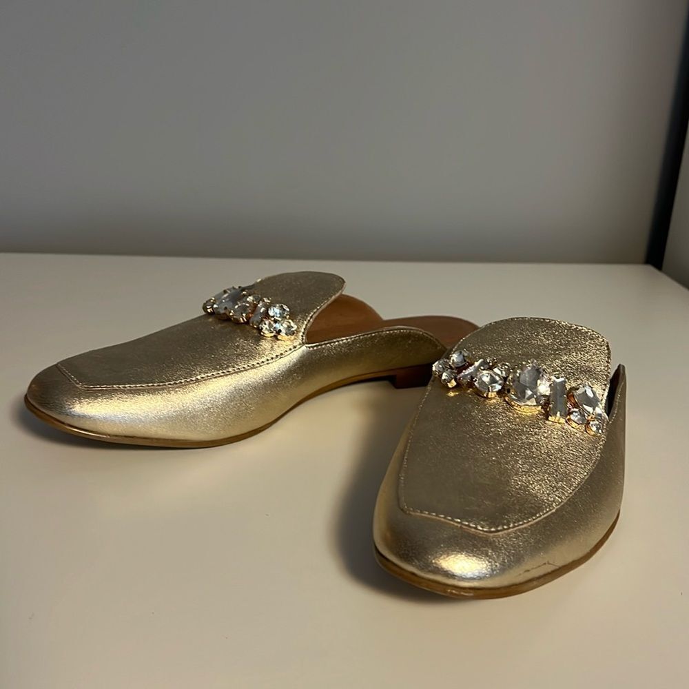 Le Chateaux Luxe gold jewel loafer made in Italy